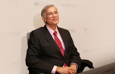 Dr. Niranjan Hiranandani CMD Hiranandani Communities